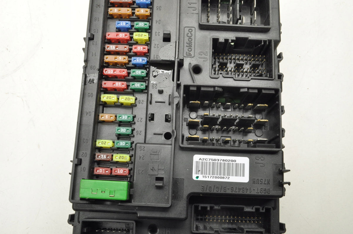 FORD FUSION USA 2.0 ECO FUSE BOX GG9T-15604-CC