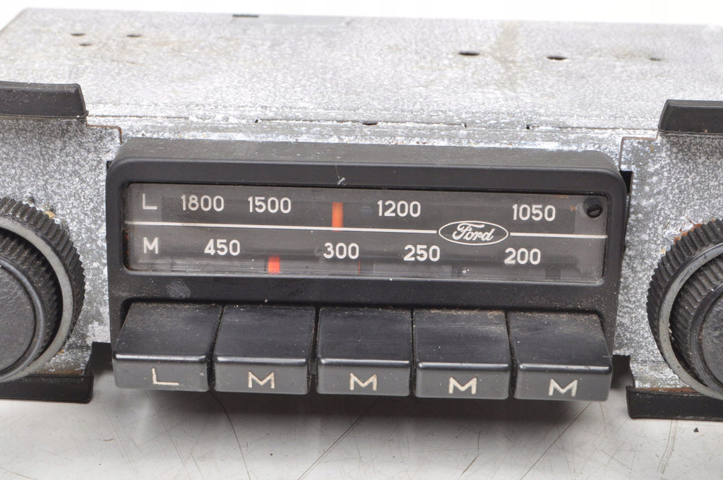 FORD GRANADA 1973r ORIGINAL RADIO
