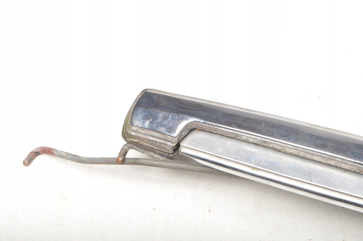 FORD GRANADA DOOR HANDLE LEFT FRONT 71BBT22401AA