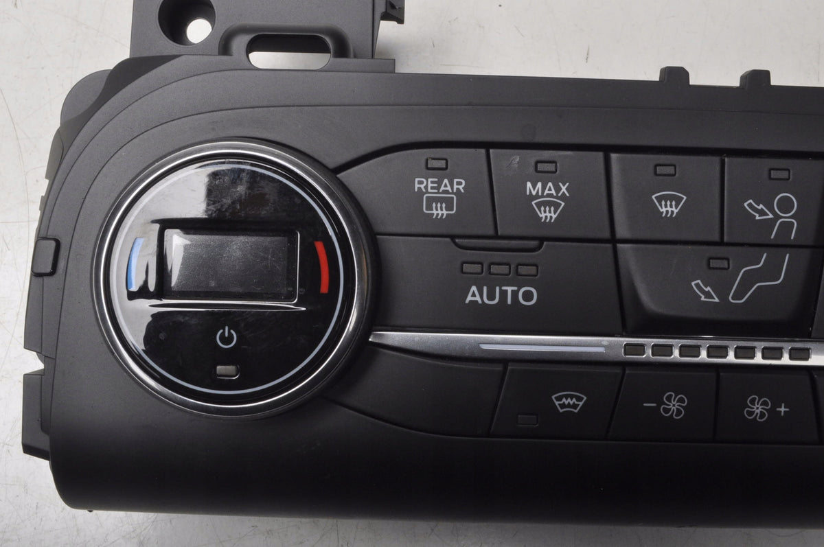 FORD KUGA MK3 AIR CONDITIONING PANEL LJ6T-18C612-BC