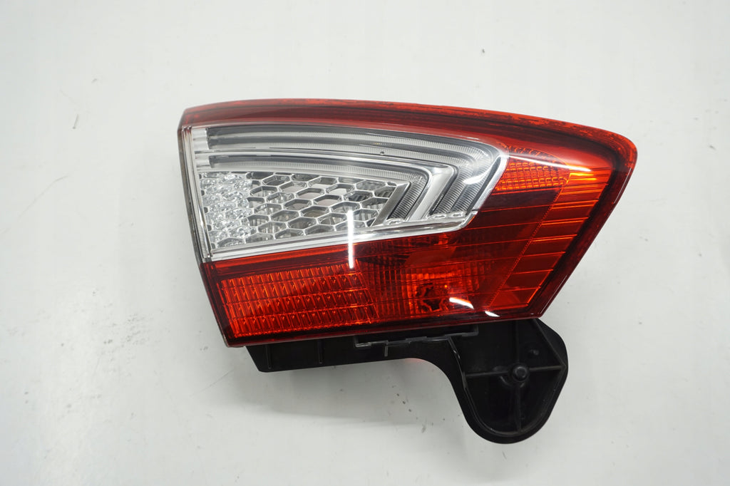 FORD MK4 LIFT HB LAMP LEFT REAR IN FLAP