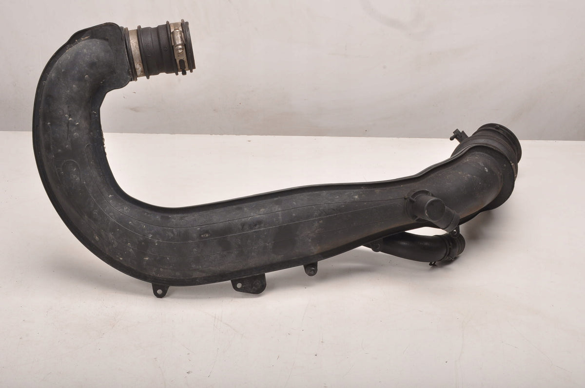 FORD MK5 1.5 AIR INTAKE PIPE DS73-9C623-GG