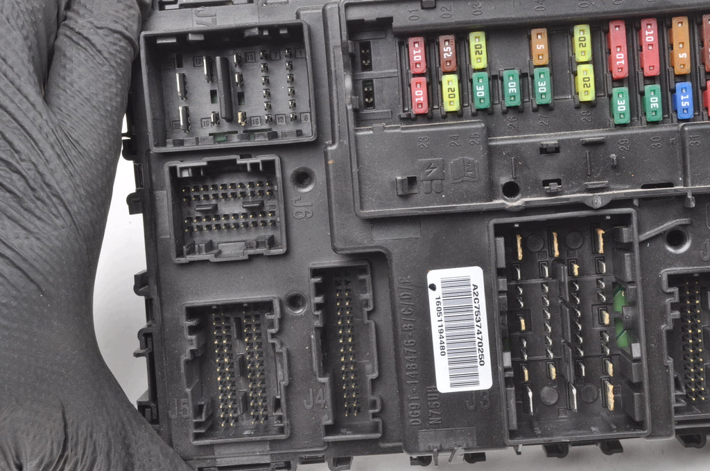FORD MK5 1.5 TDCI FUSE BOX GU5T-15604-CFC