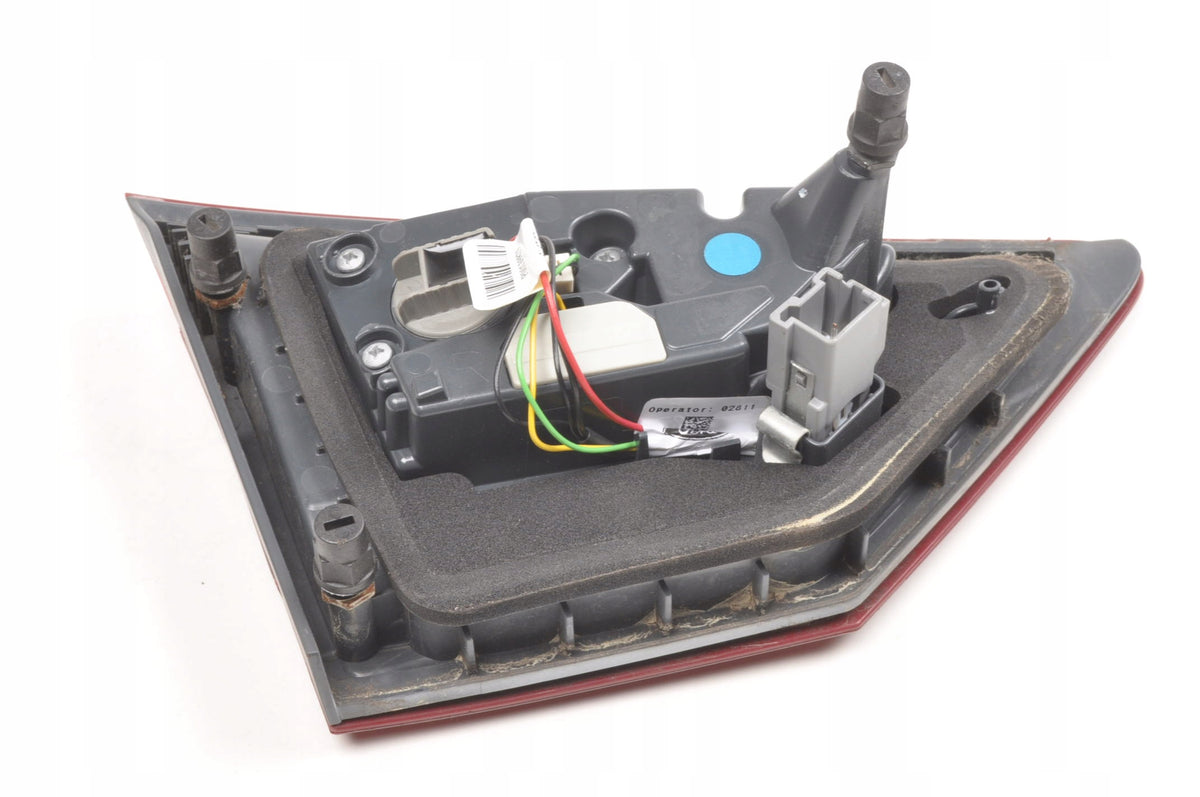 FORD MK5 LAMP RIGHT REAR FLAP SEDAN DS73-13A602-JF