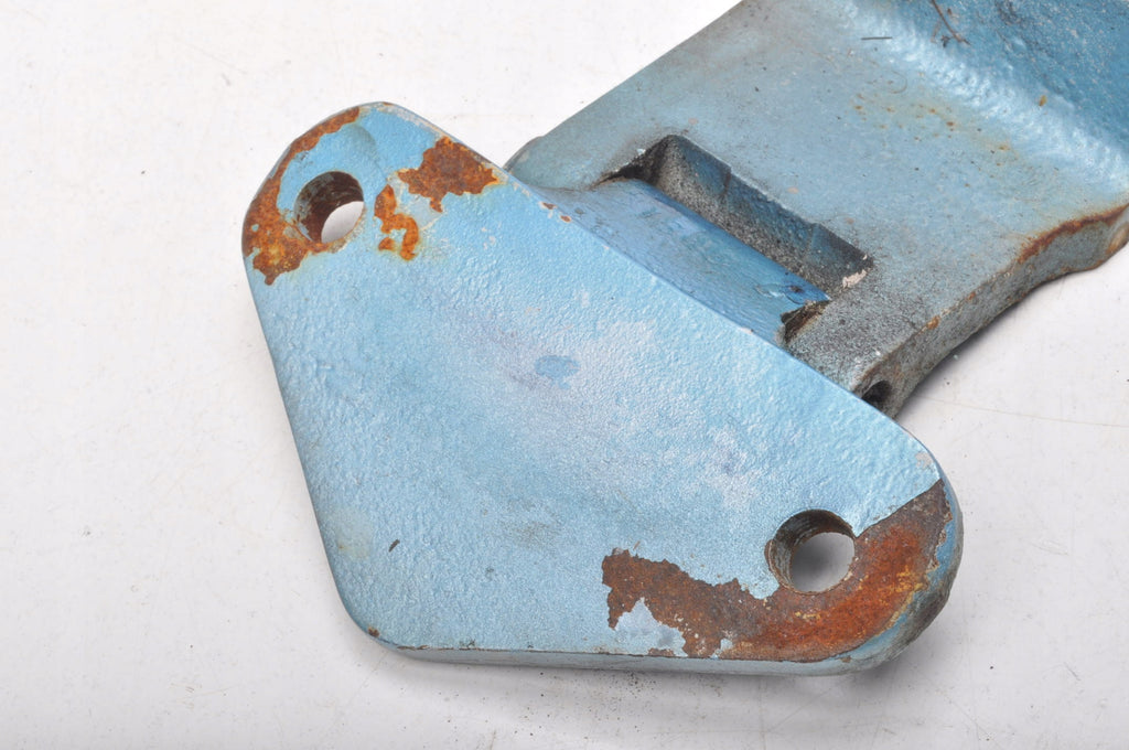FORD MUSTANG HINGE DOOR STOP RIGHT FRONT - TOP 1968