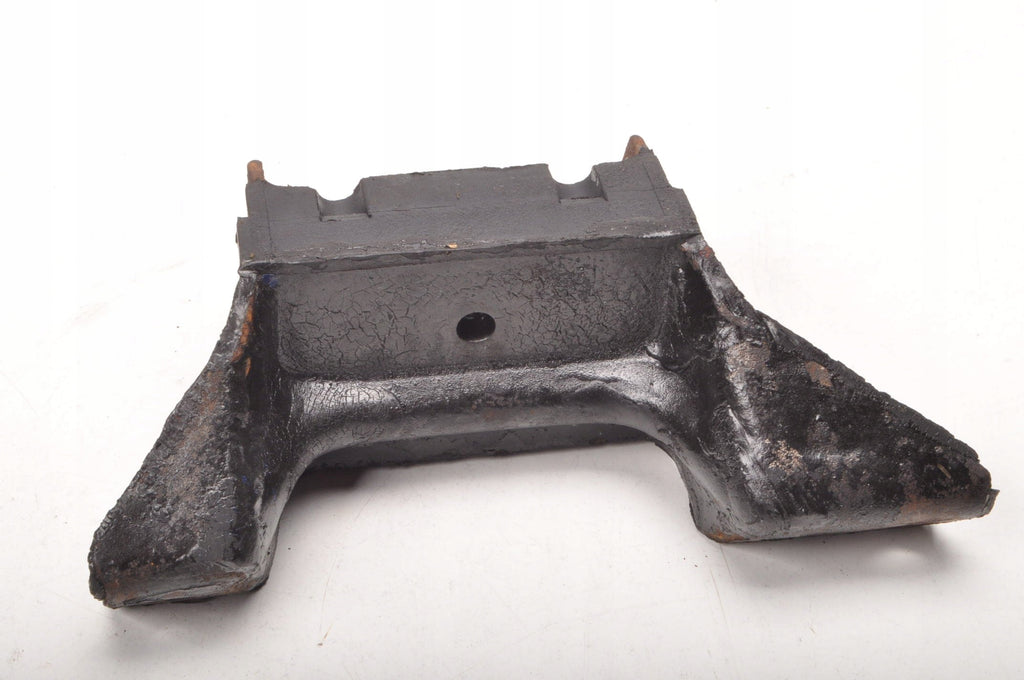 FORD MUSTANG PAW BRACKET ENGINE CUSHION C60A-6036-E