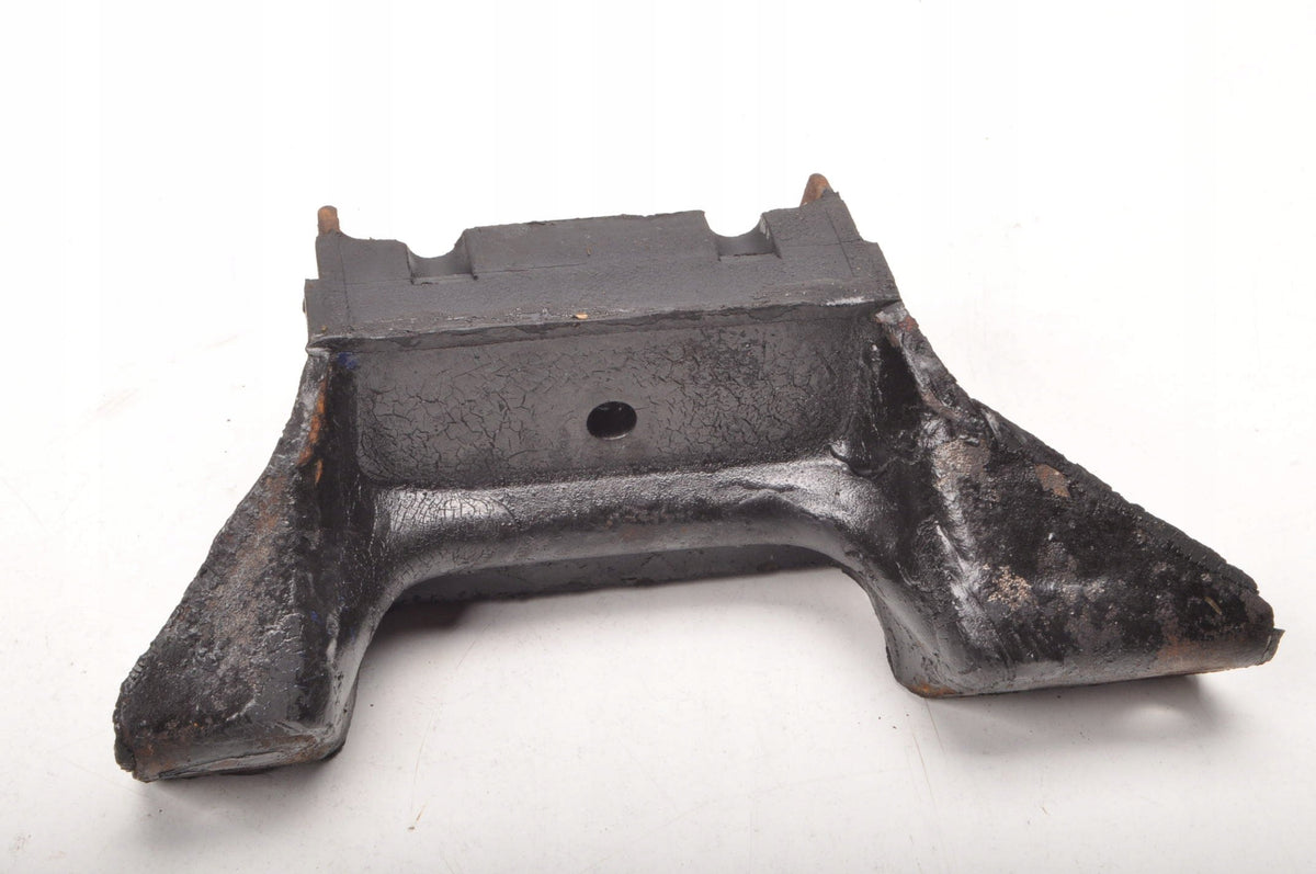 FORD MUSTANG PAW BRACKET ENGINE CUSHION C60A-6036-E