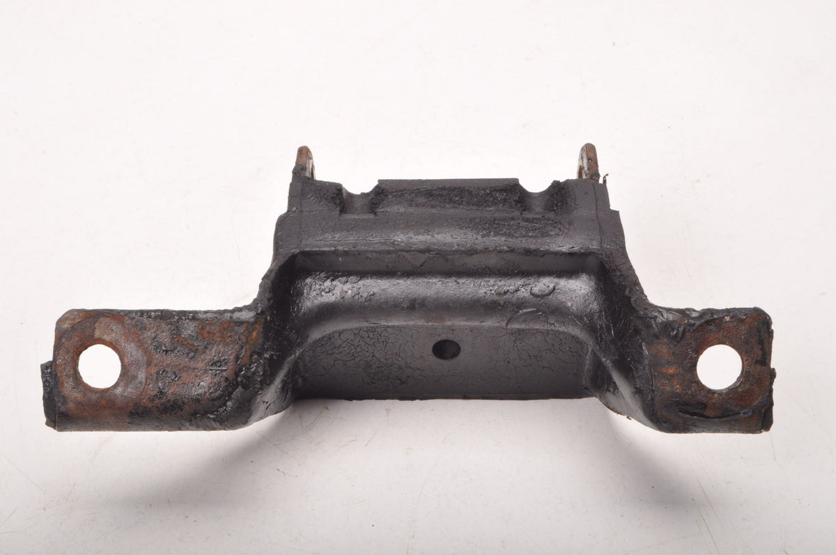 FORD MUSTANG PAW BRACKET ENGINE CUSHION C60A-6036-E