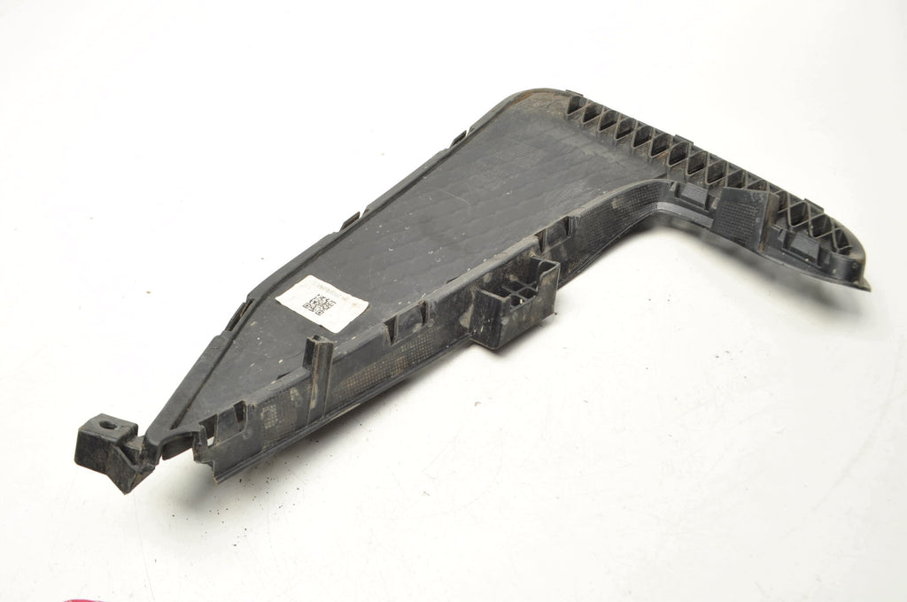 FRAME HALOGEN GRILLE LEFT MG 3 III 11222235 2025