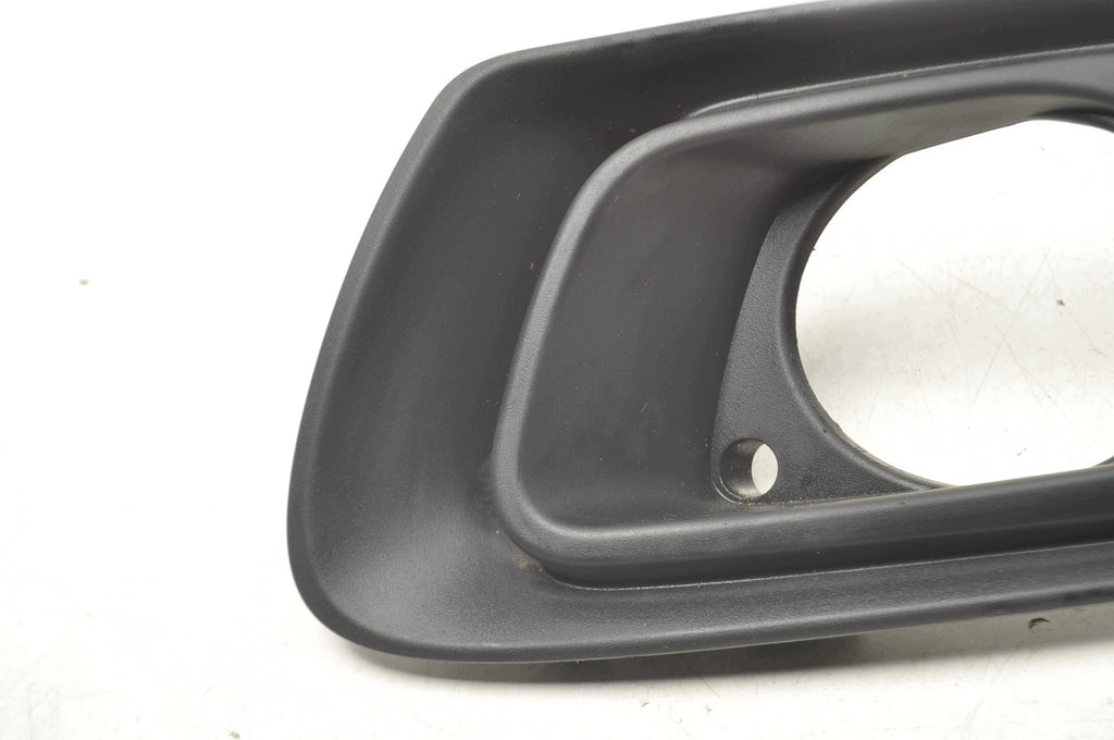 FRAME HALOGEN GRILLE LEFT OPEL ASTRA J 13264572