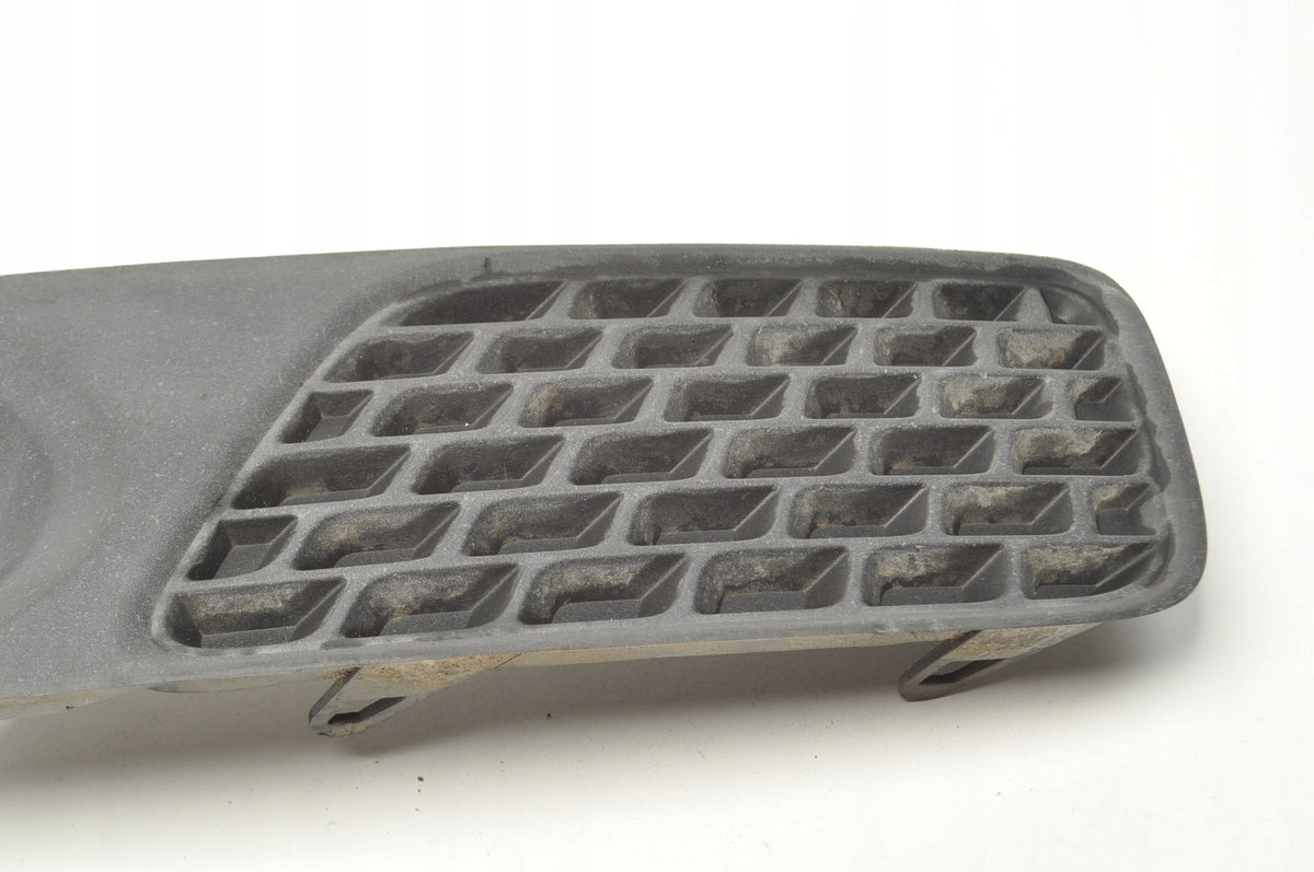 FRAME HALOGEN GRILLE LEFT VOLVO V70 III 30678639