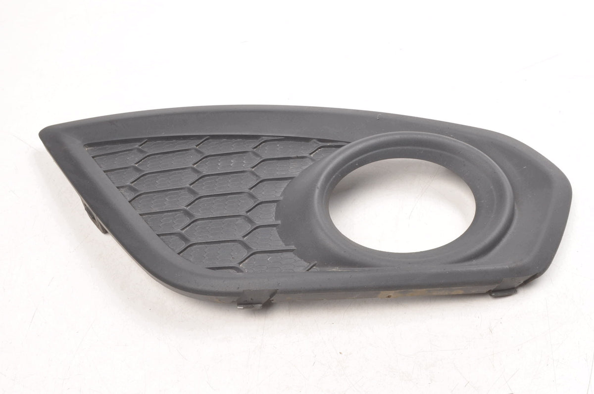 FRAME HALOGEN GRILLE RIGHT VOLVO C30 LIFT 31323410