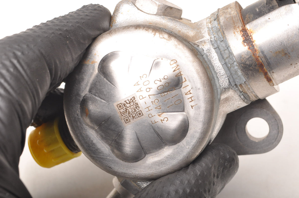 FUEL PUMP VOLVO XC40 31437903
