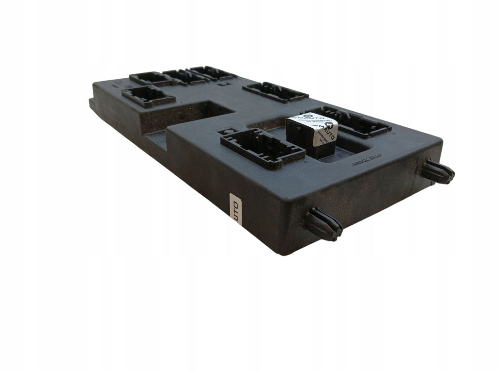 FUSE BOX BSI JAGUAR XE X760 (2015-2019) 2.0 D 180KM