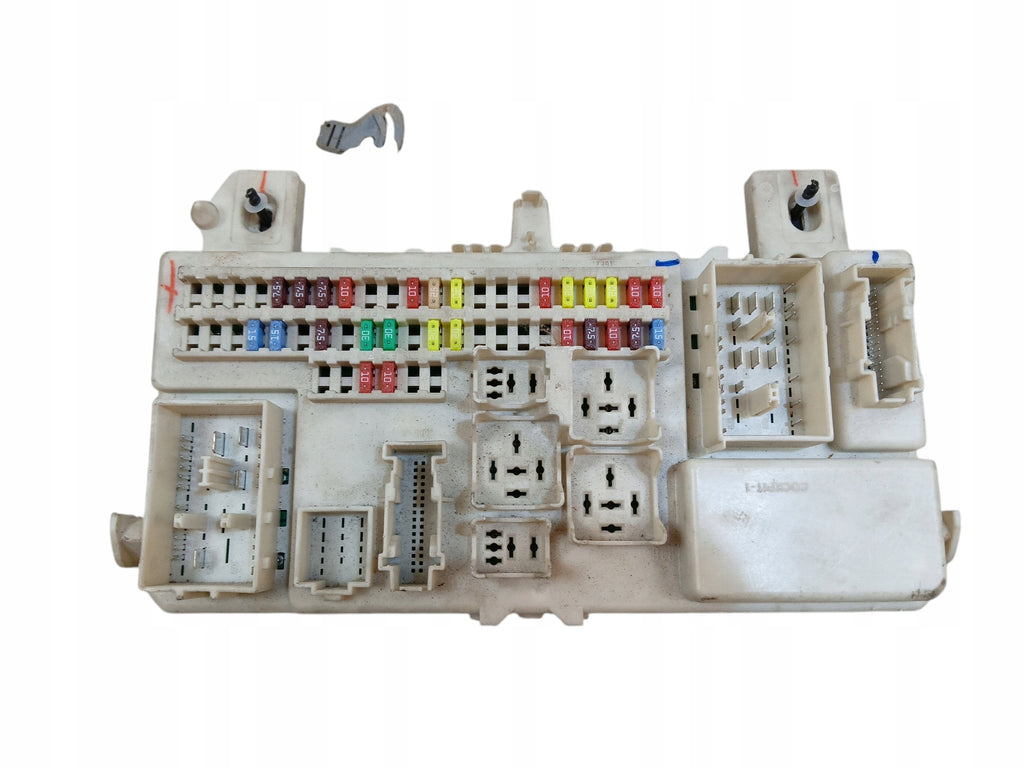 FUSE BOX BSI MODULE MAZDA 3 AND BK BP8F 66730 G