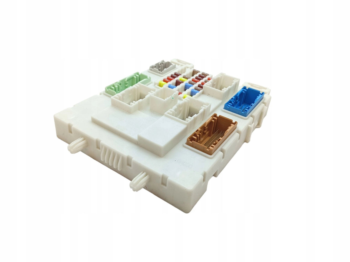 FUSE BOX BSI VOLVO V40 II 31453131