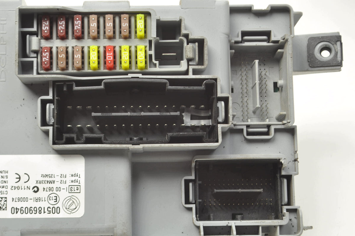 FUSE BOX FIAT PUNTO EVO 1.4 8V 00518690940