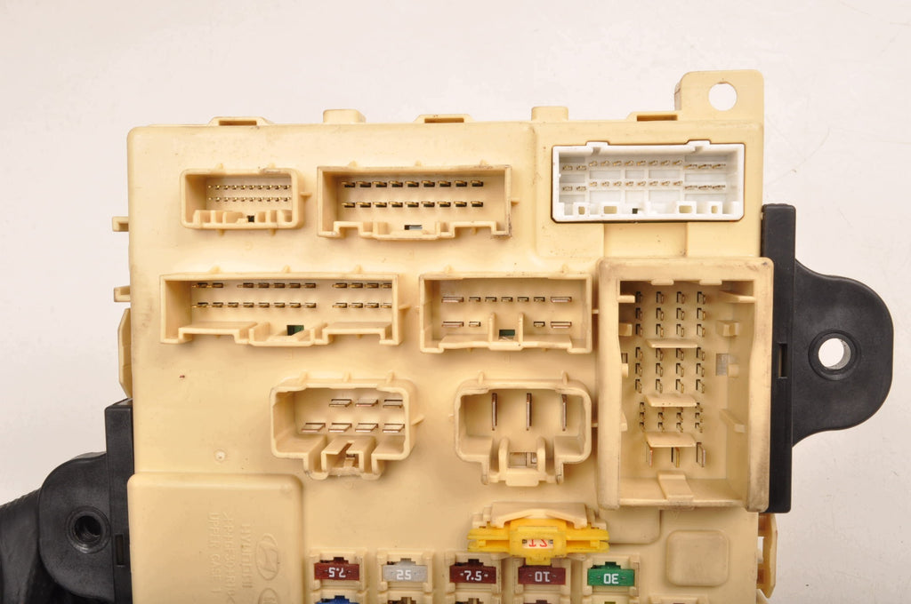 FUSE BOX KIA SORENTO II 954002P930