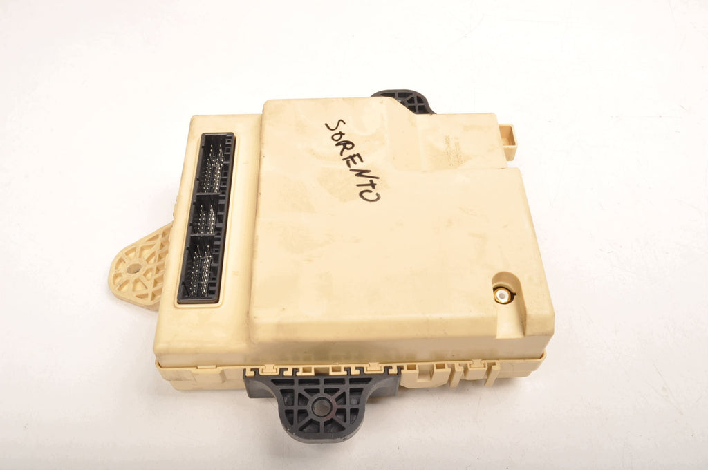 FUSE BOX KIA SORENTO II 954002P930