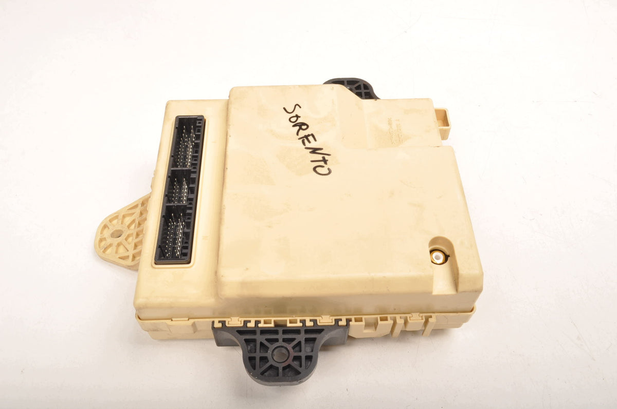 FUSE BOX KIA SORENTO II 954002P930