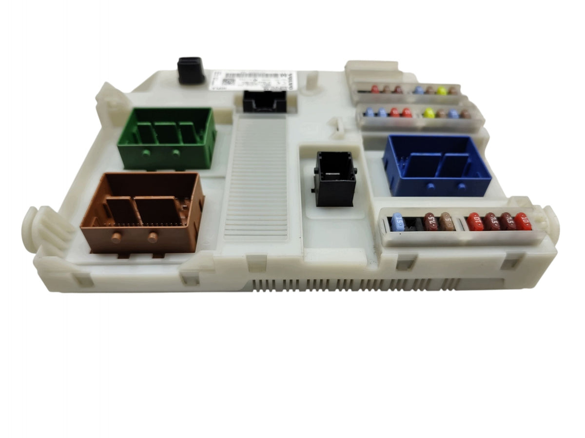 FUSE BOX MODULE BSI VOLVO XC60 AND S60 II V60 S80 II 31384931AB