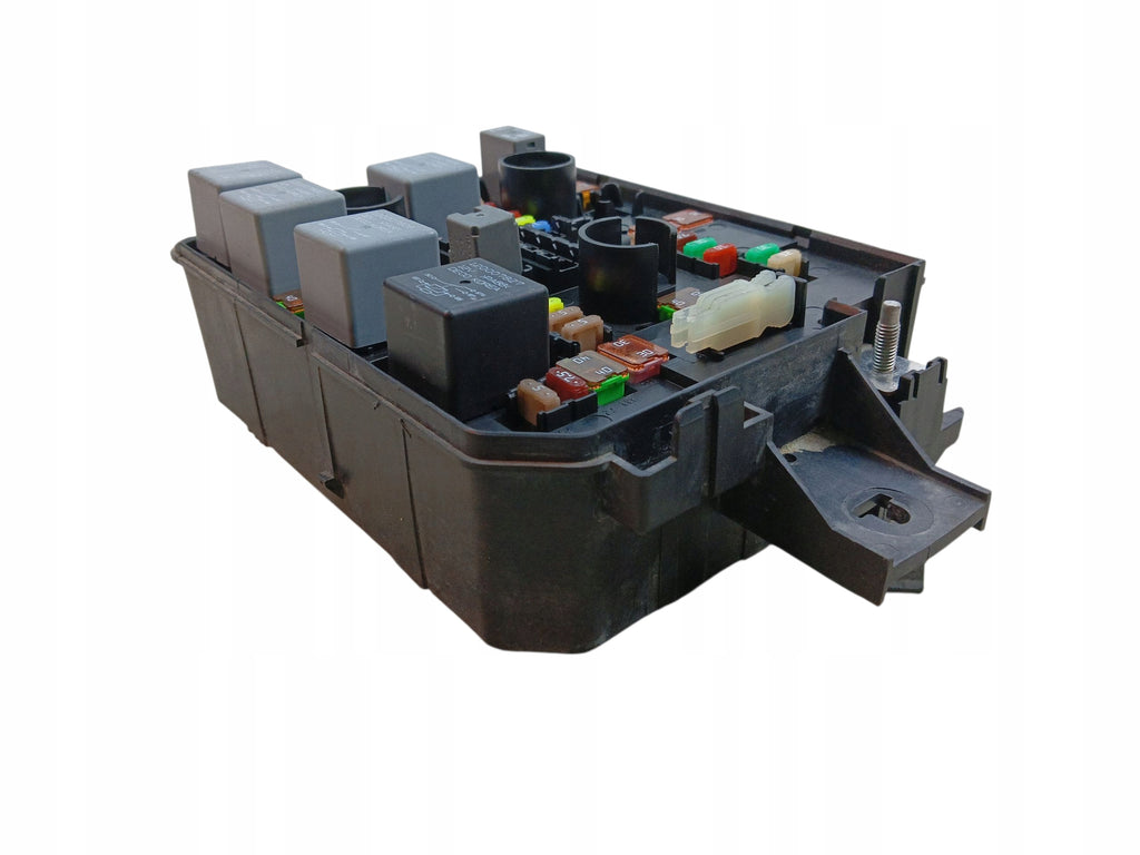 FUSE BOX OPEL CORSA E (2014-2019) 13430533AA