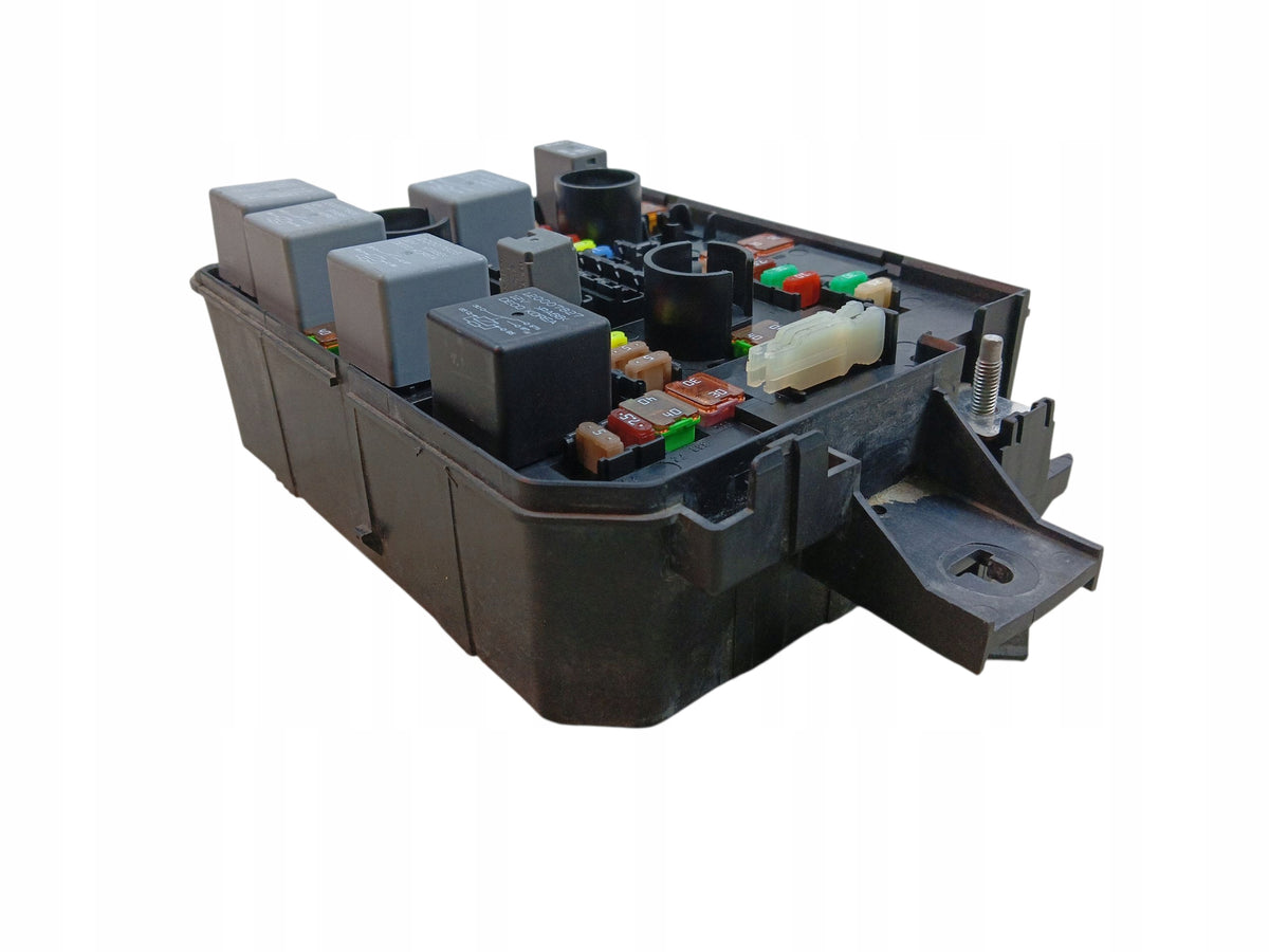 FUSE BOX OPEL CORSA E (2014-2019) 13430533AA