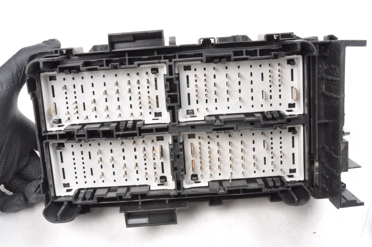 FUSE BOX OPEL INSIGNIA II B 39116627 2421317