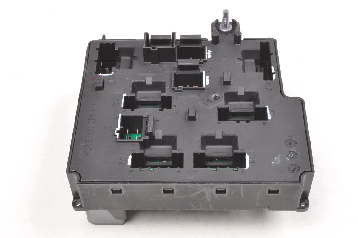 FUSE BOX VOLVO S60 III V60 II XC60 XC90 V90 S90 31473772