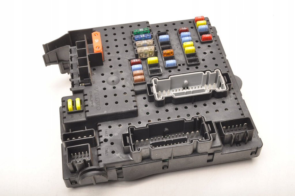 FUSE BOX VOLVO S60 V70 II 8688264