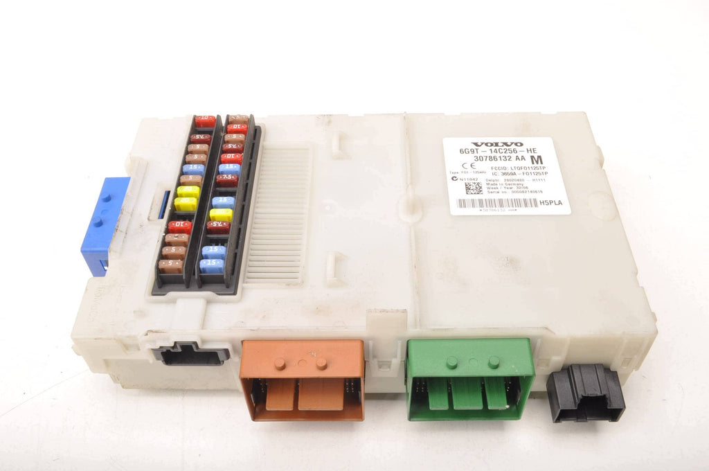 FUSE BOX VOLVO S80 II V70 III 30786132