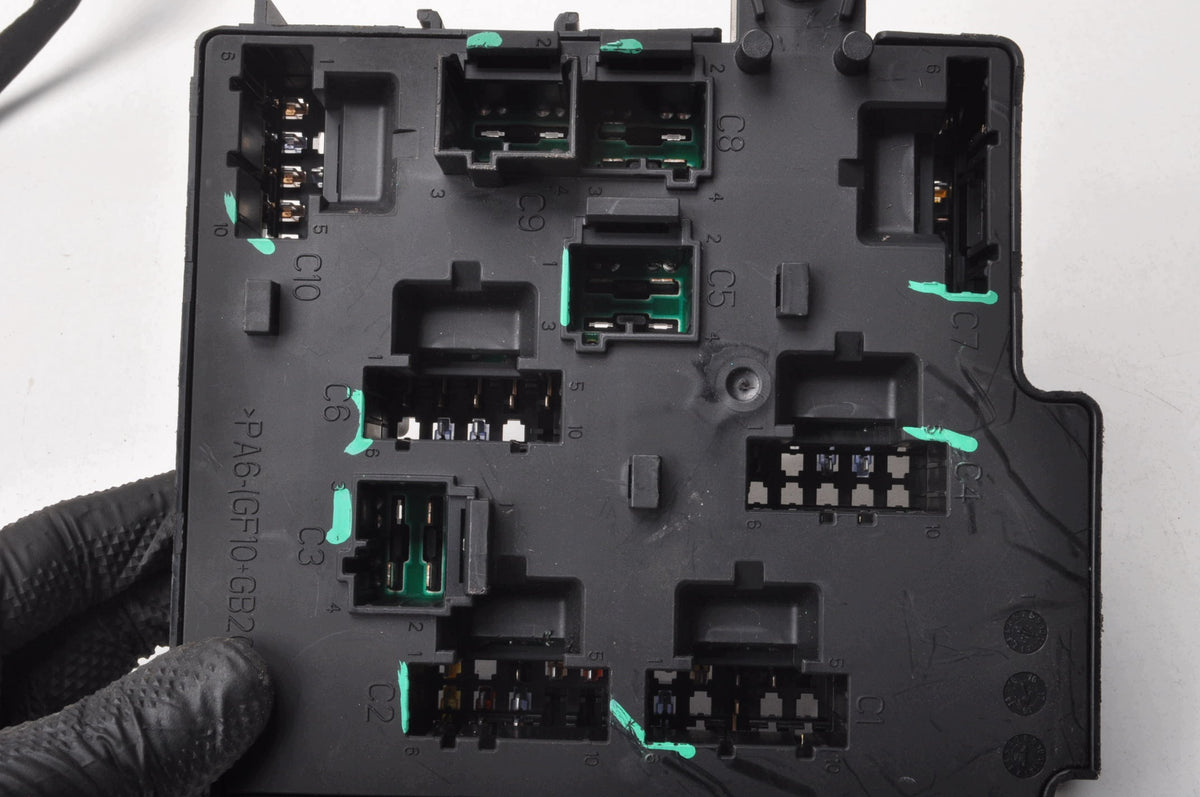 FUSE BOX VOLVO V60 II S60 III V90 S90 31473770