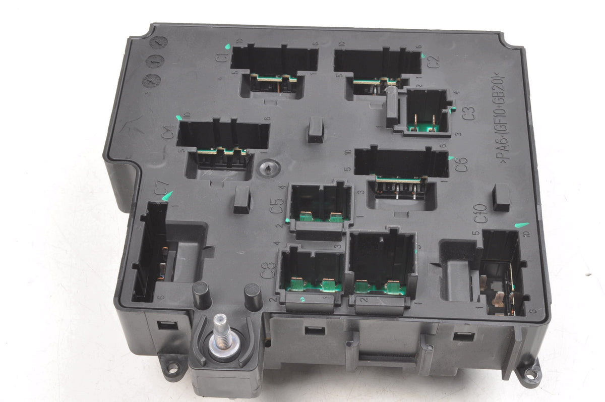 FUSE BOX VOLVO XC60 II 31473771