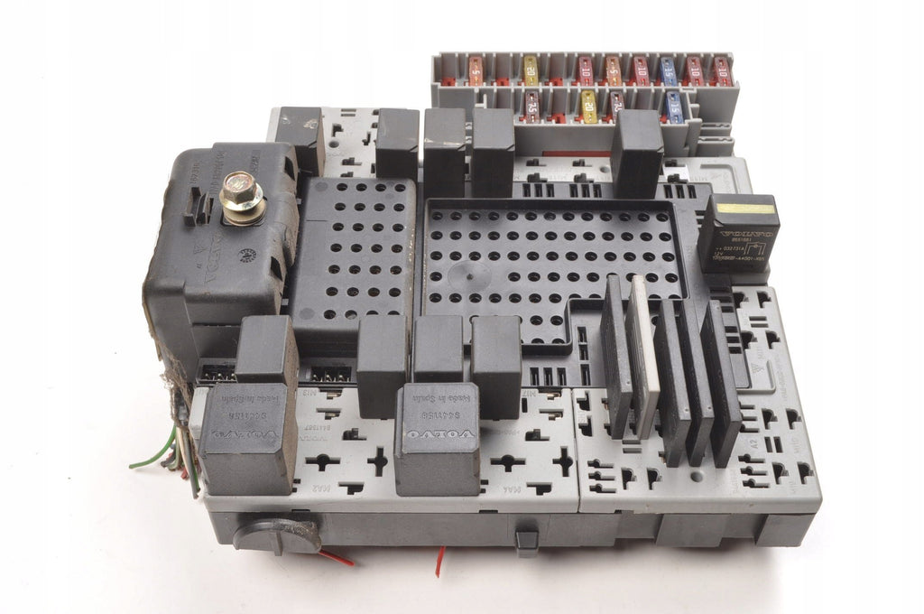 FUSE BOX VOLVO XC90 08696040