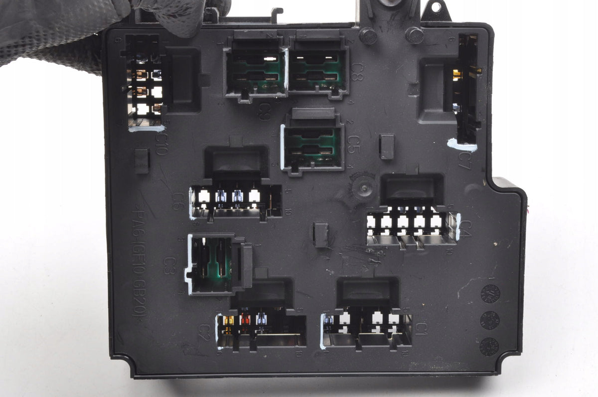 FUSE BOX VOLVO XC90 II XC60 II 31473771