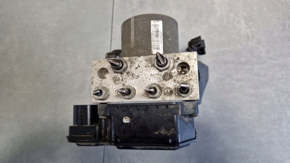 Ford Mondeo MK4 IV ABS pump driver CG912C405CD