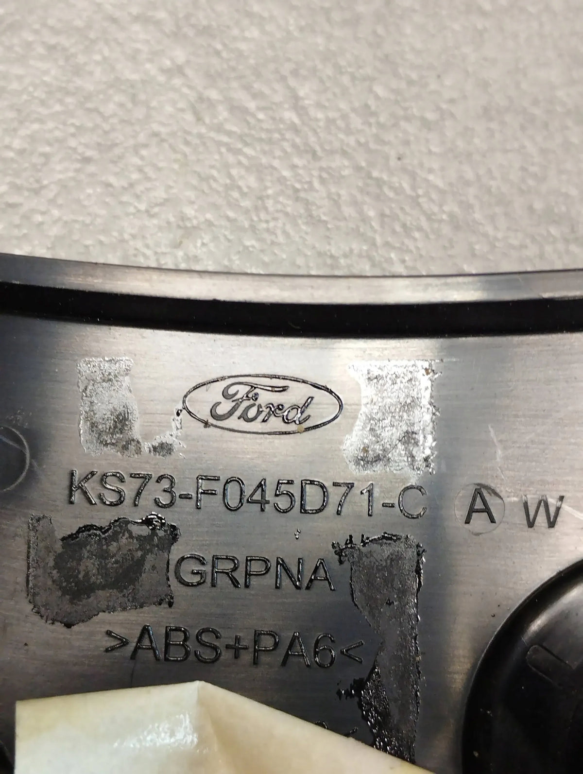 Ford Mondeo MK5 CAP COVER KS73-F045D71-C