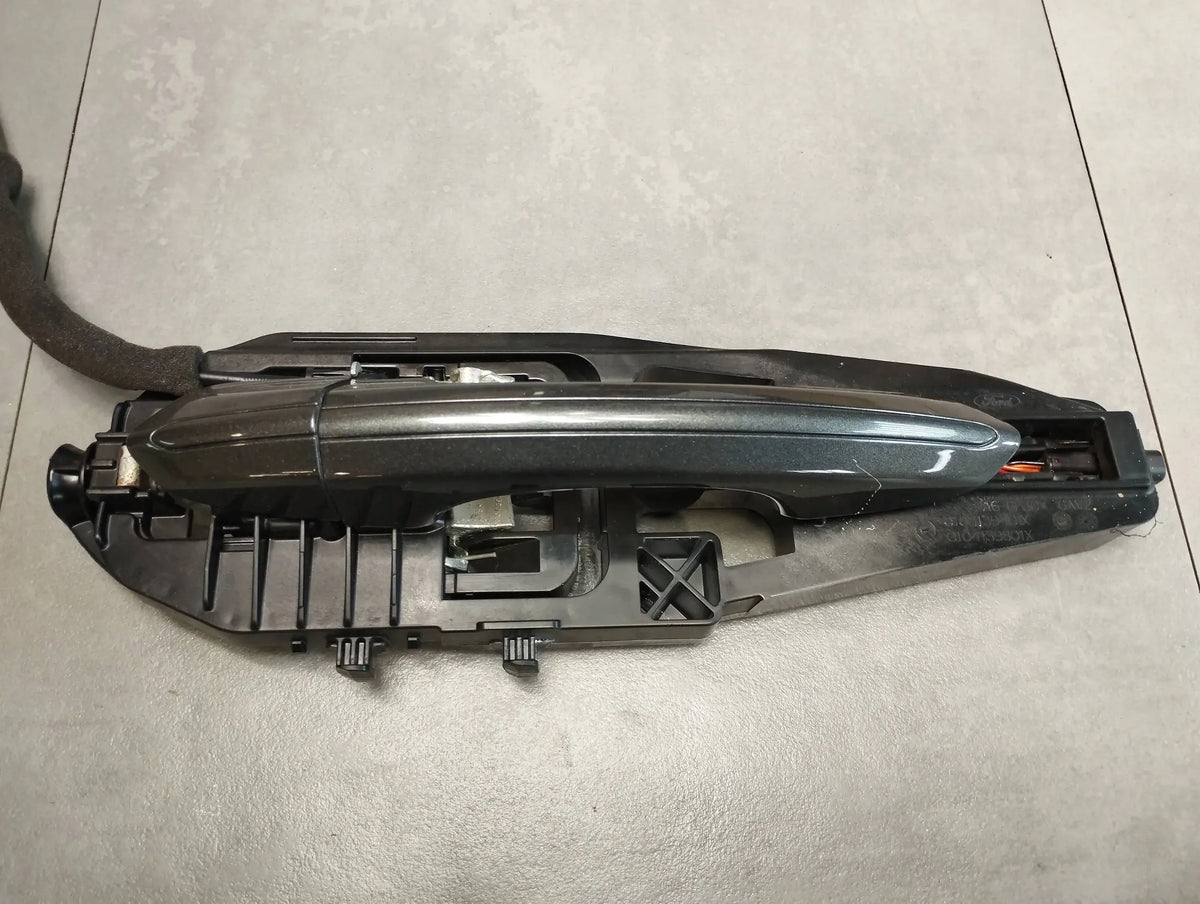 Ford Mondeo MK5 HANDLE RIGHT FRONT ND KESSY