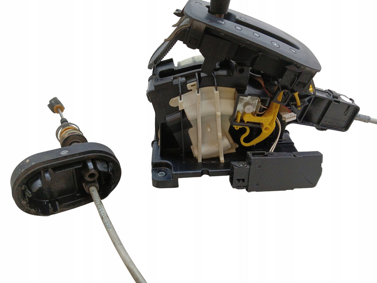 GEAR SELECTOR AUTOMATIC CADILLAC BLS (2006-2010) 1.9 D 150KM 55560473