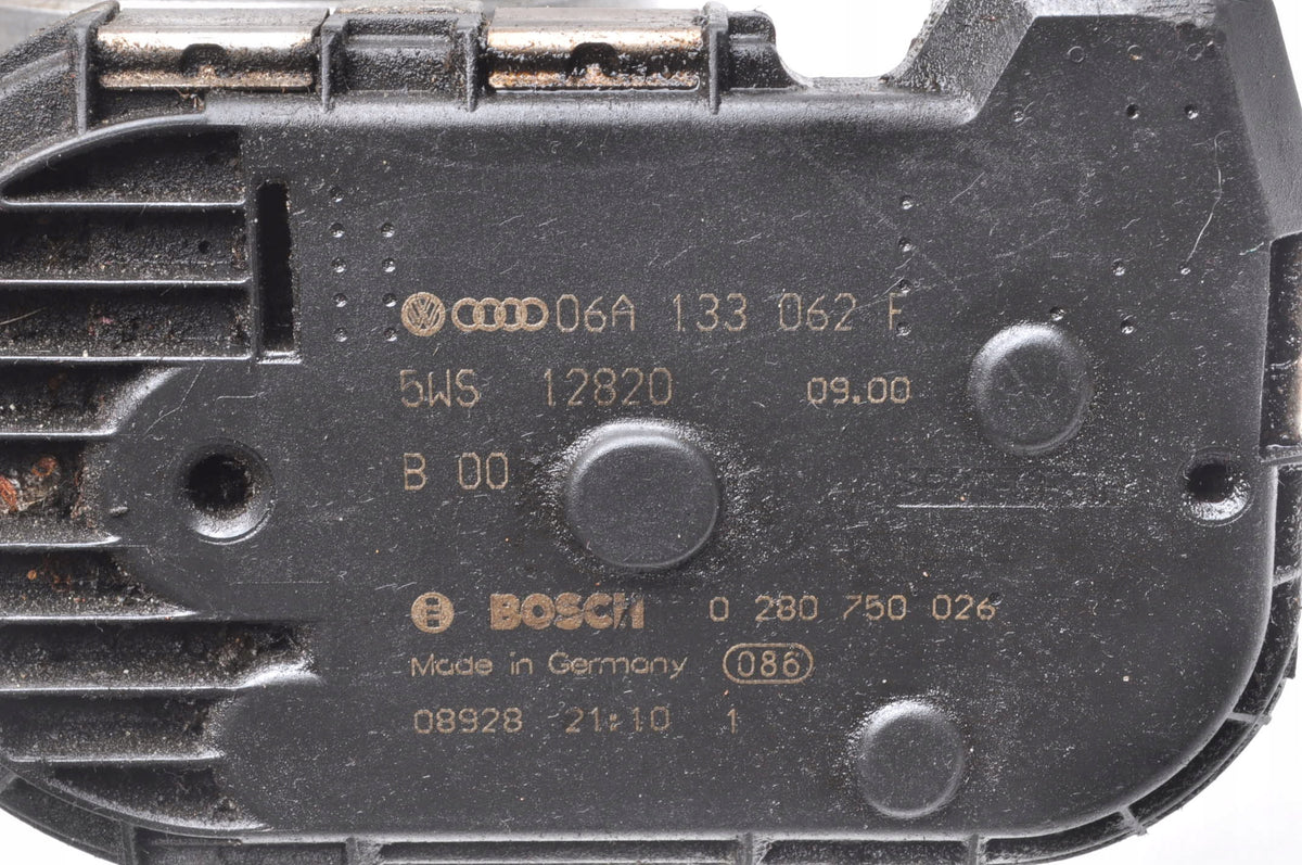 GOLF IV LEON I A3 8L 1.8 20V THROTTLE 06A133062F
