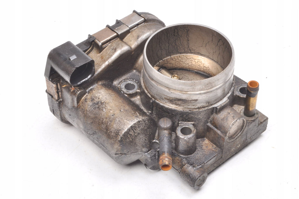 GOLF IV LEON I A3 8L 1.8 20V THROTTLE 06A133062F