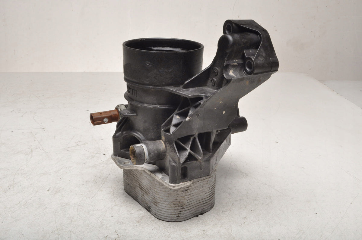 GOLF VII 2.0 GTD 184KM BASE OIL FILTER HOUSING P0 03N115389B