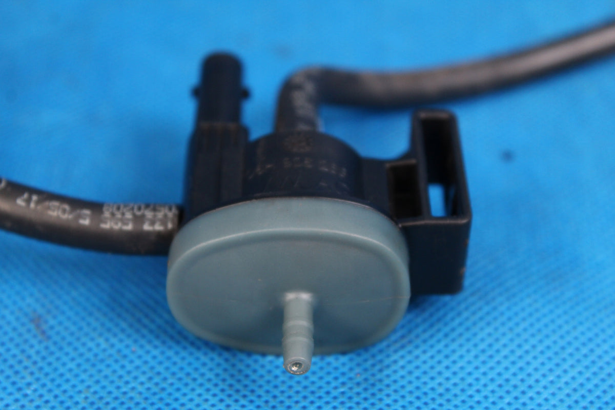 GOLF VII GTI 17R SOLENOID VALVE 06H903283F