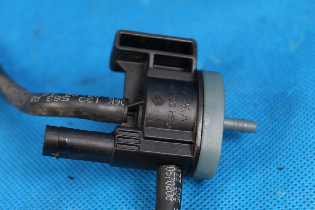 GOLF VII GTI 17R SOLENOID VALVE 06H903283F