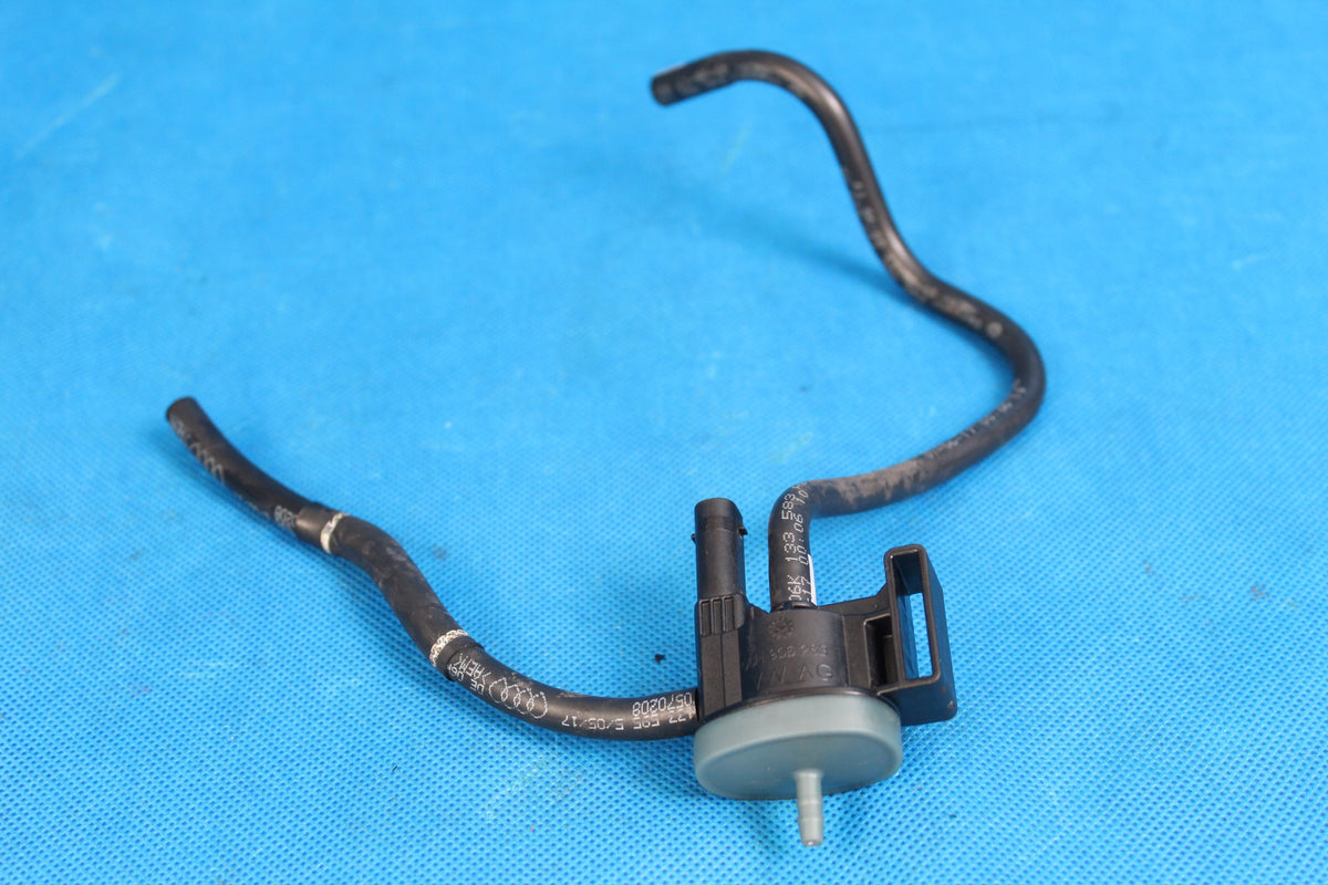 GOLF VII GTI 17R SOLENOID VALVE 06H903283F