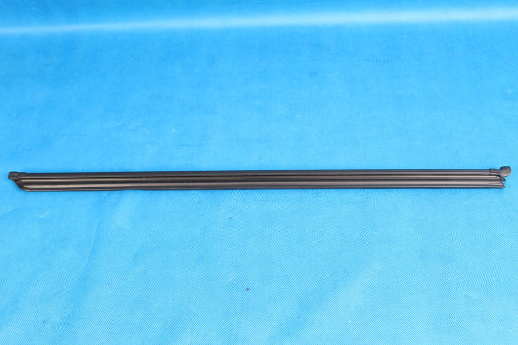 GOLF VII GTI LIFT REAR SCRAPER GASKET LE 2017R 5G6839479B