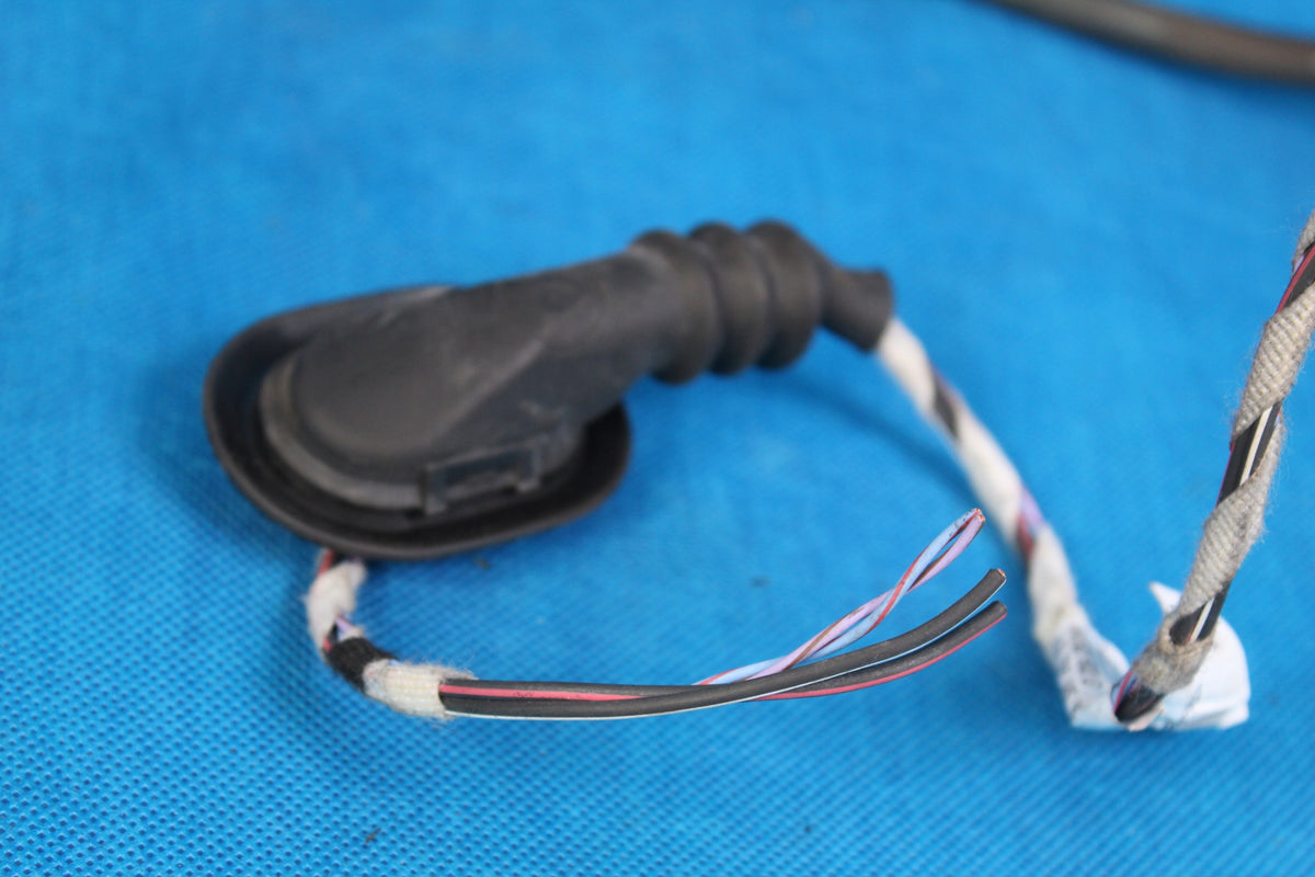 GOLF VII LIFT BEAM SPEED SENSOR REAR RIGHT 8V0927902G