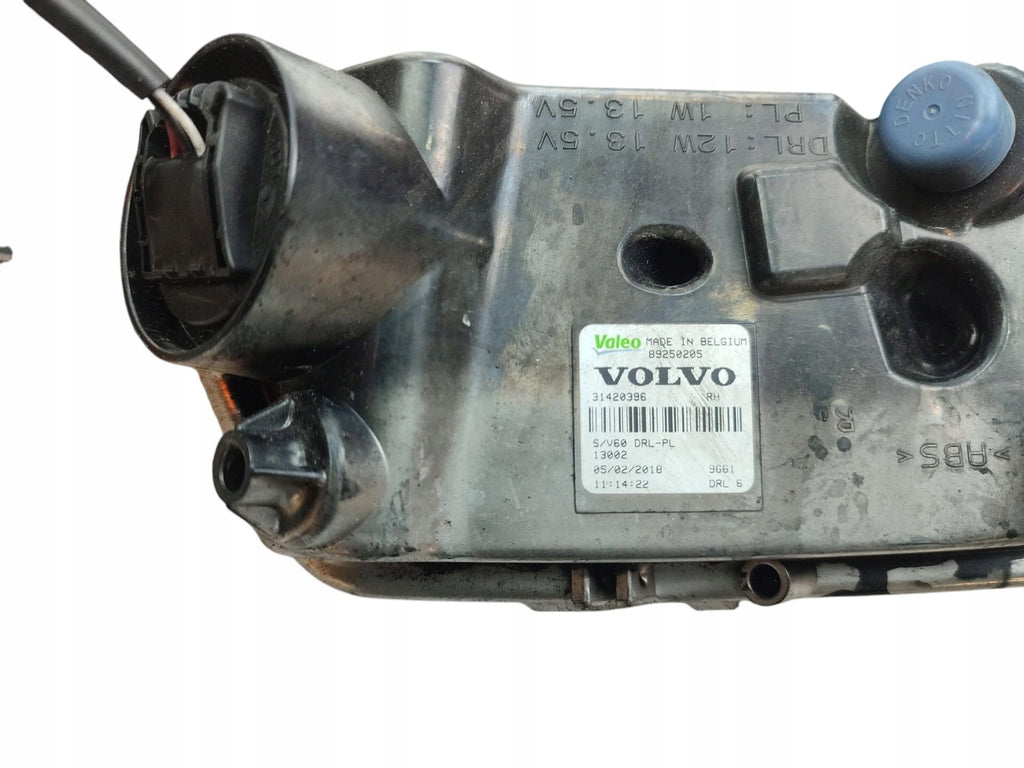 HALOGEN LED RIGHT LIGHT DRL VOLVO V60 AND S60 II 31420396