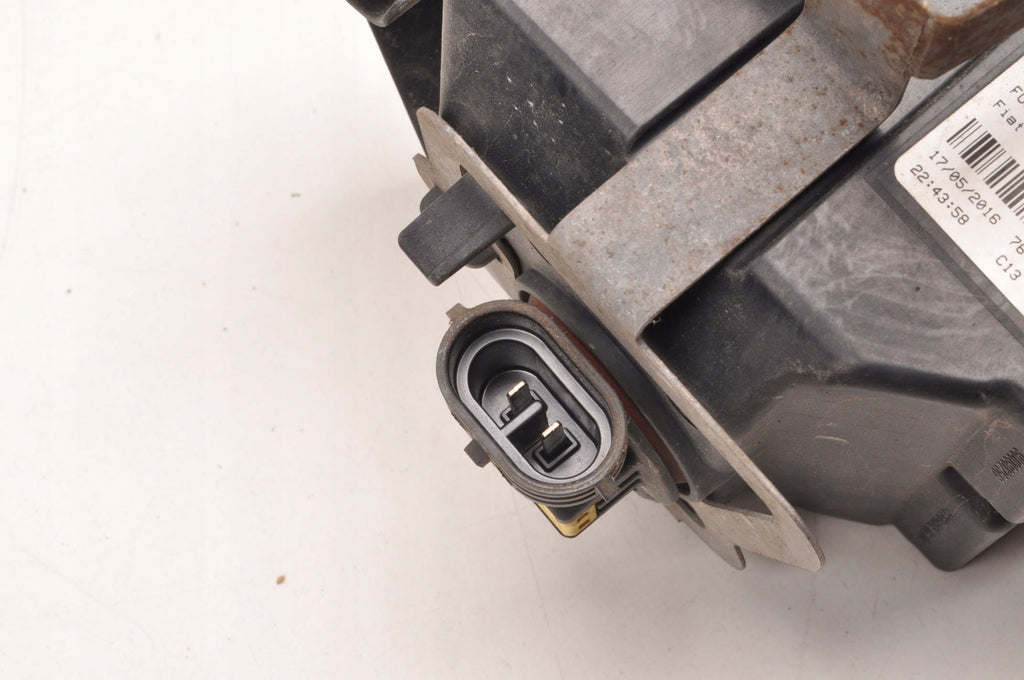 HALOGEN RIGHT FIAT 500X 00520289790
