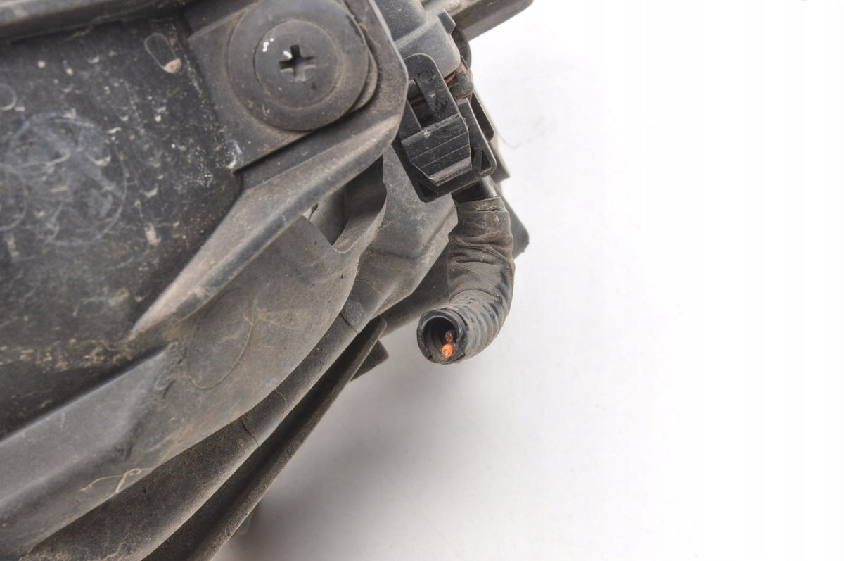 HALOGEN RIGHT HANDLE BASKET KIA CEED II 92202-A2